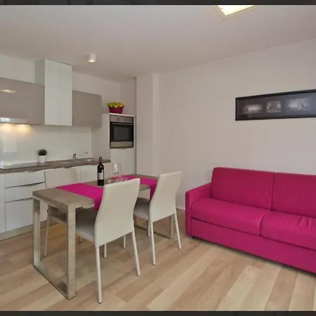 Adria Apartman *